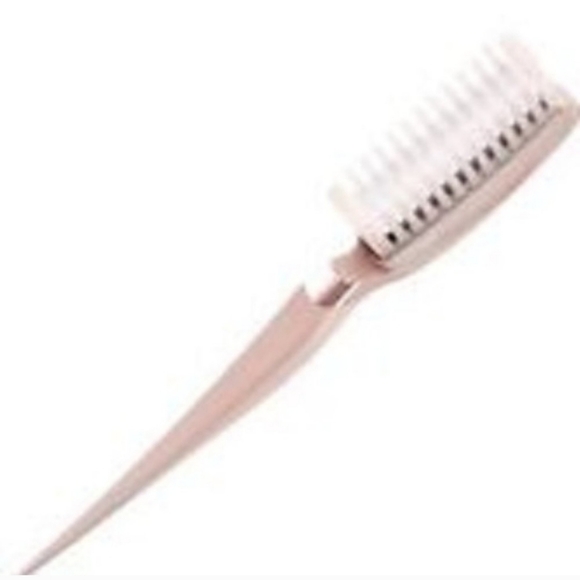 Stunning Volume Styler Hair Volumizing Brush, All Day Lift, AS SEEN ON TV - Picture 4 of 5
